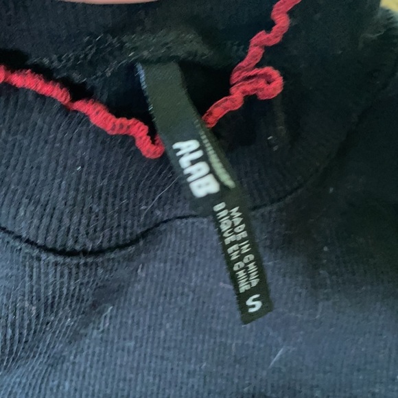 ZUMIEZ ROSE DRESS - Picture 3 of 3